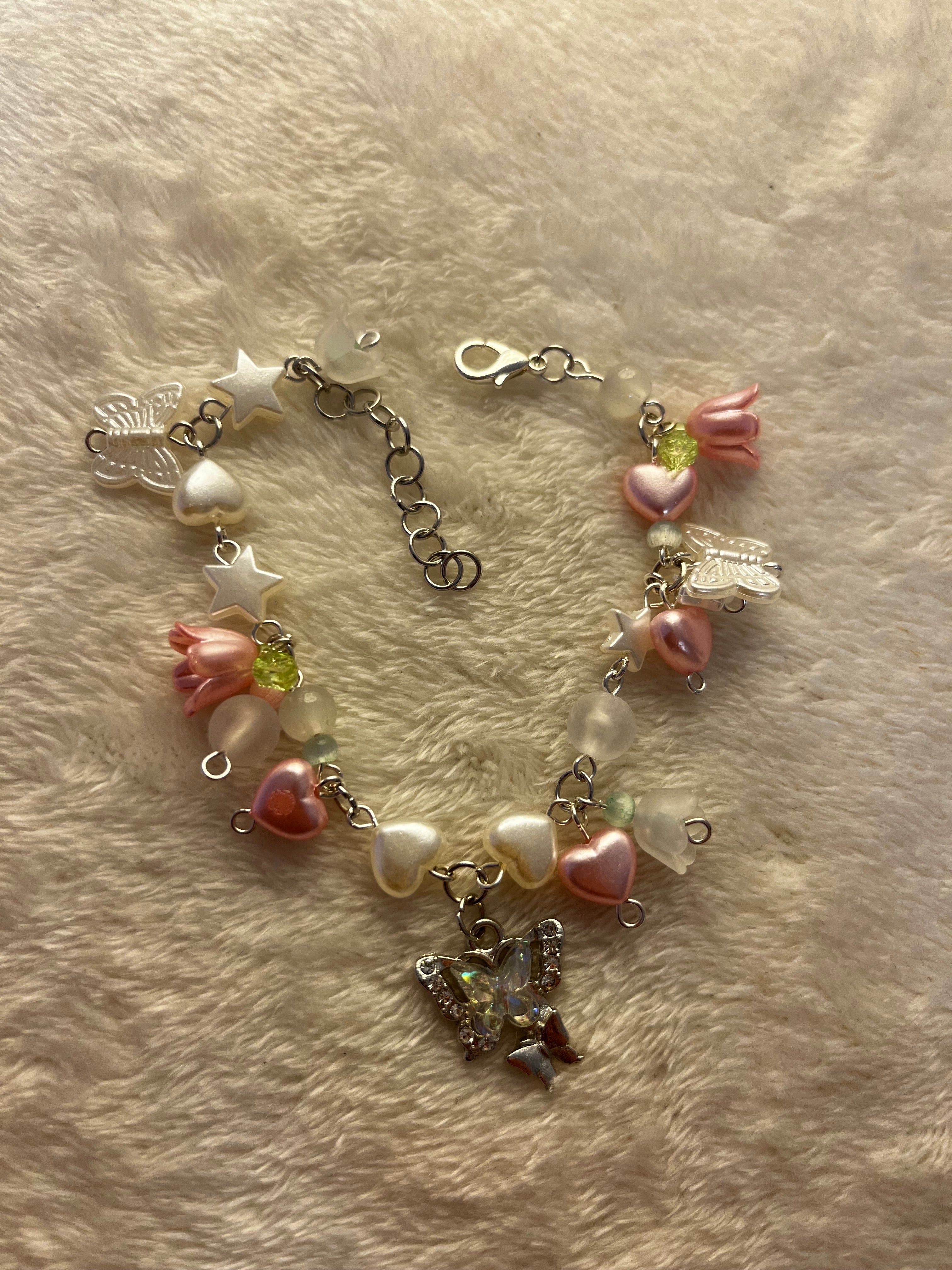 Hazycore: ILLIT Charm Bracelet